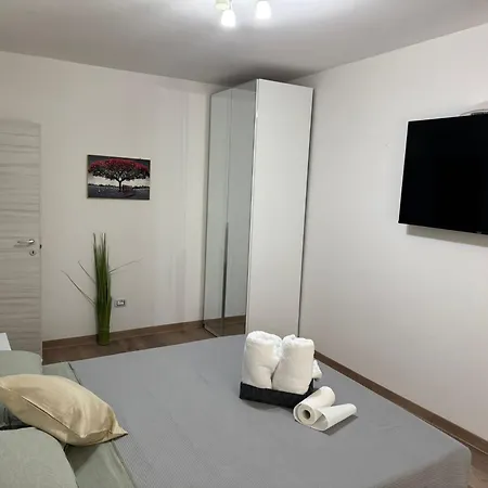Casa In 6 *